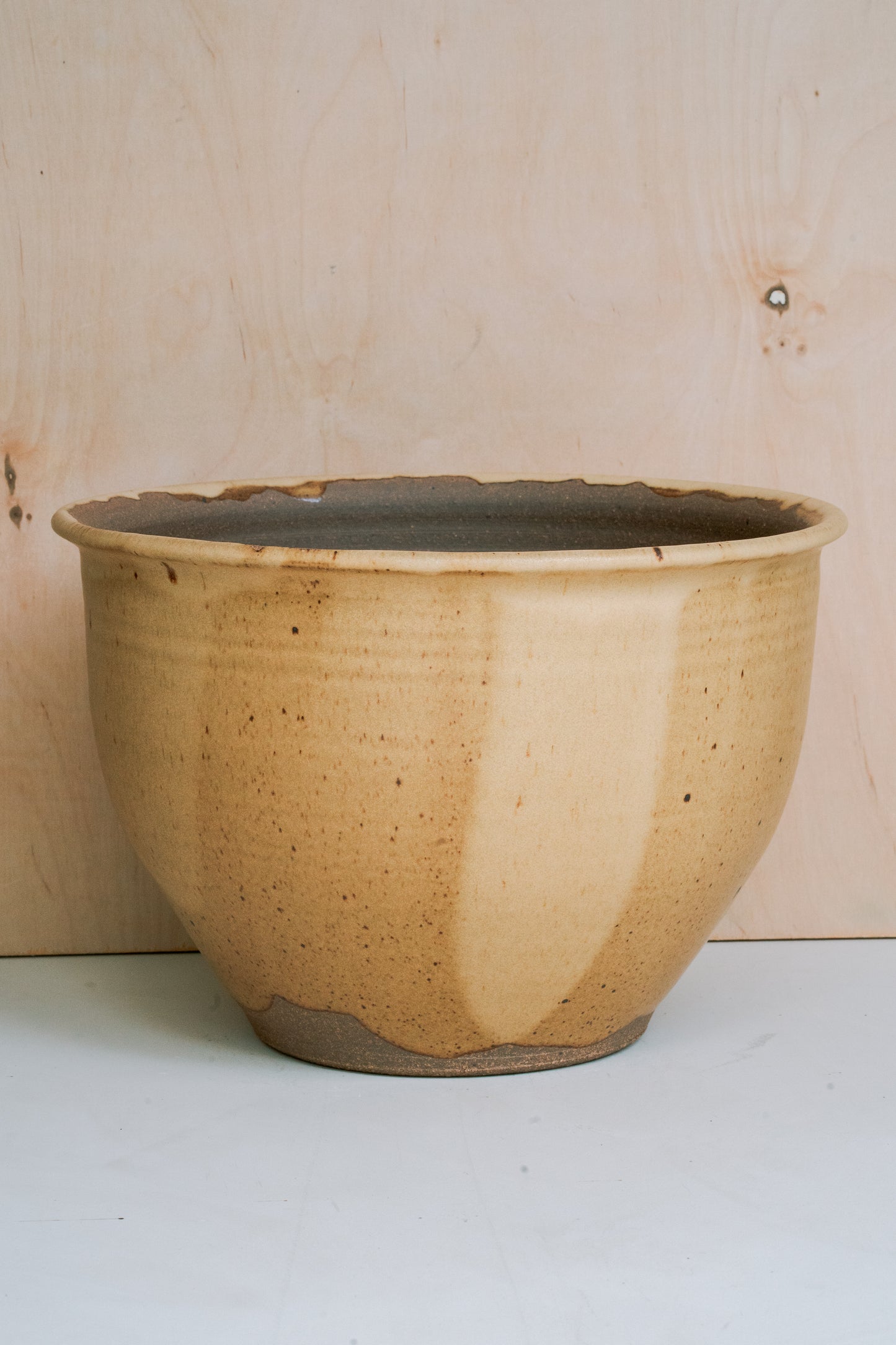LARGE PLANTER