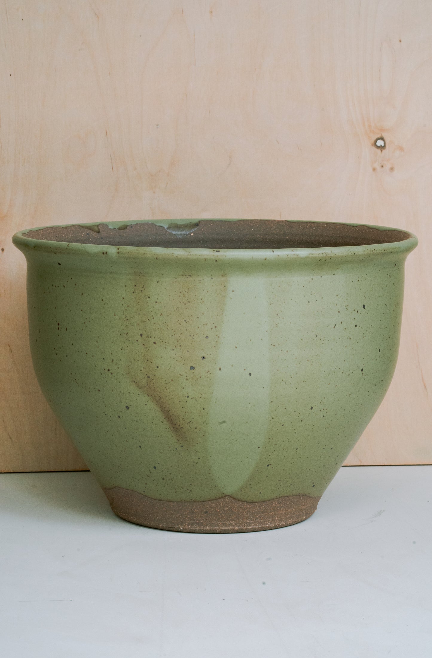 LARGE PLANTER