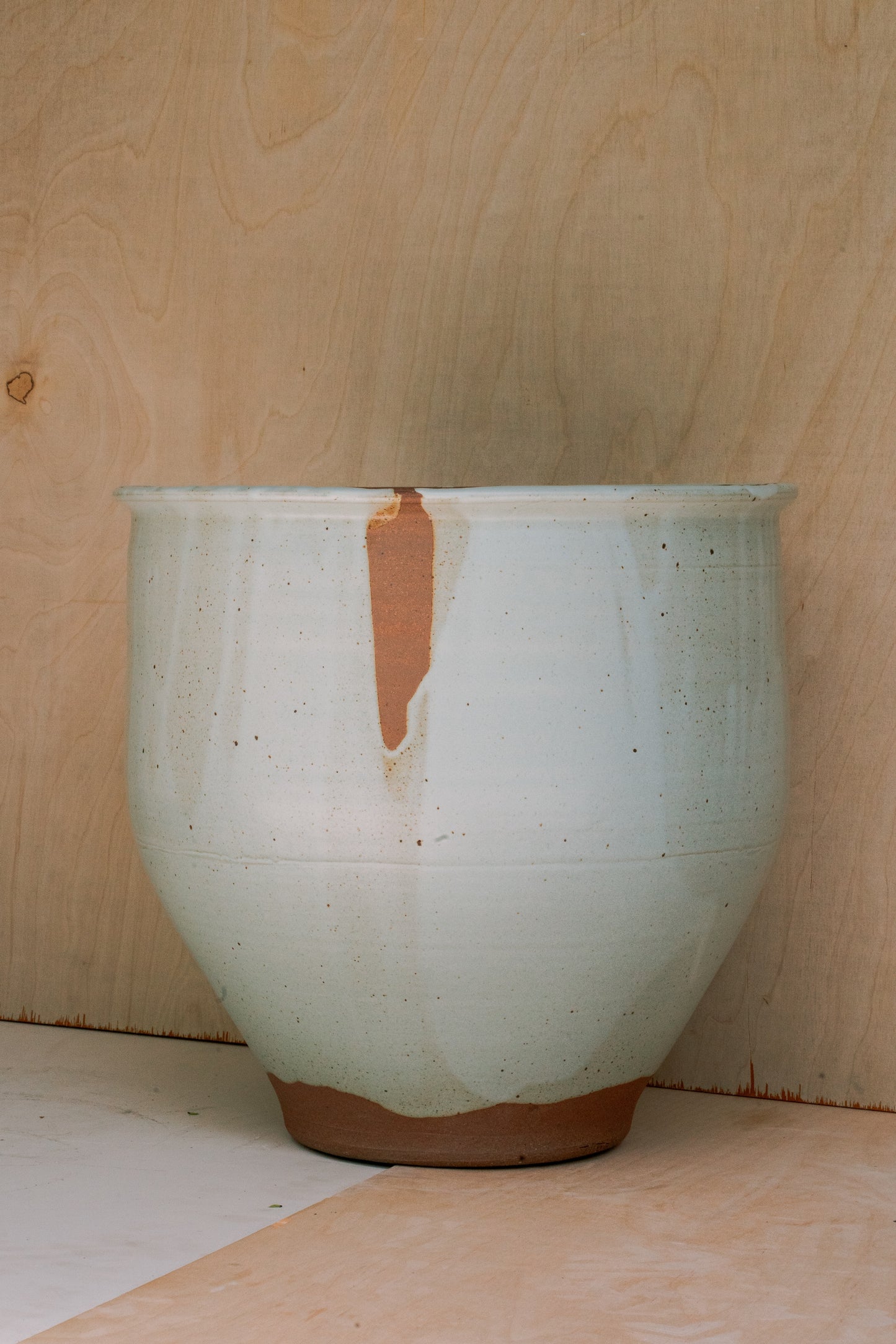 LARGE PLANTER