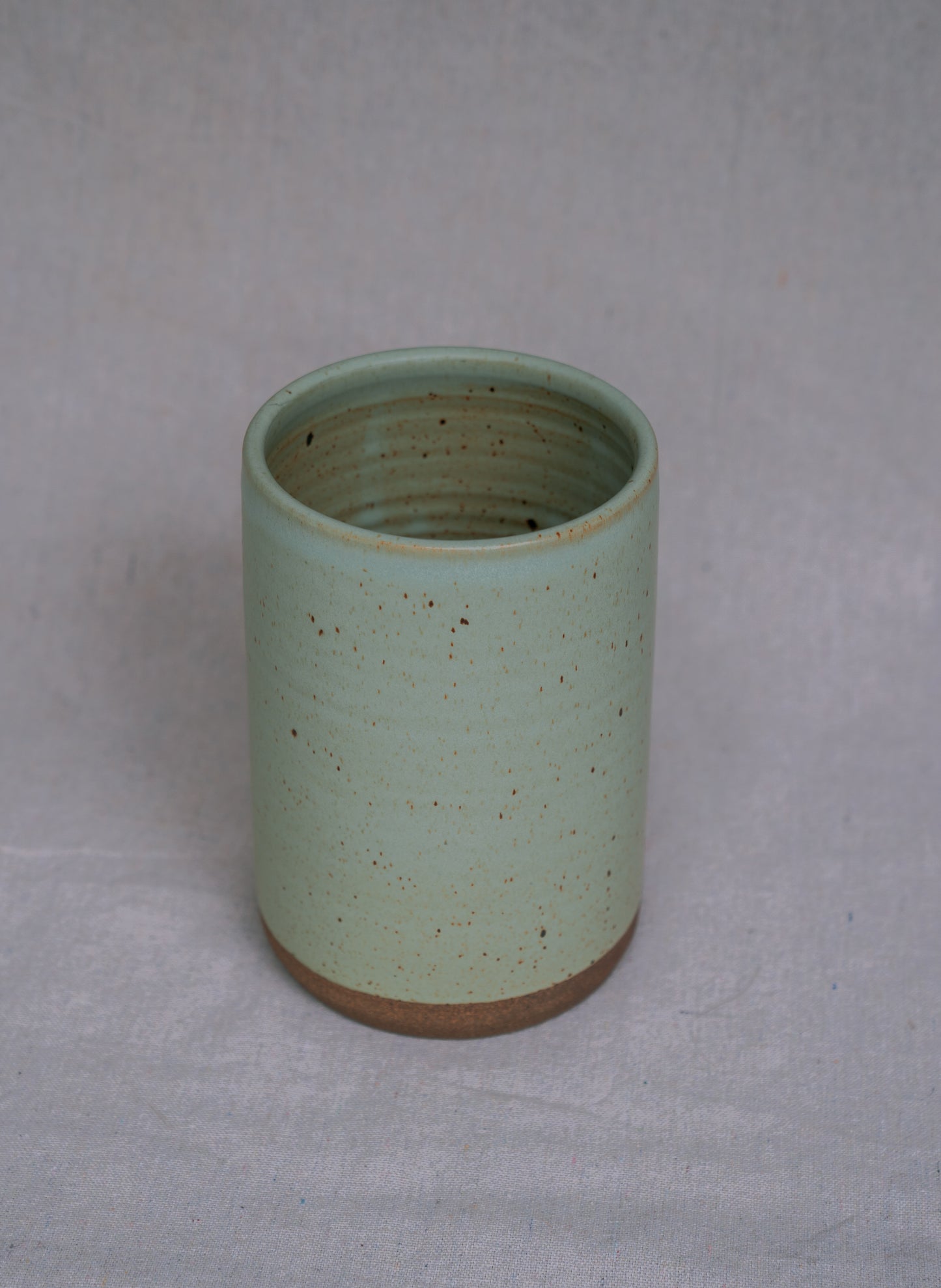 UTILITY VASE