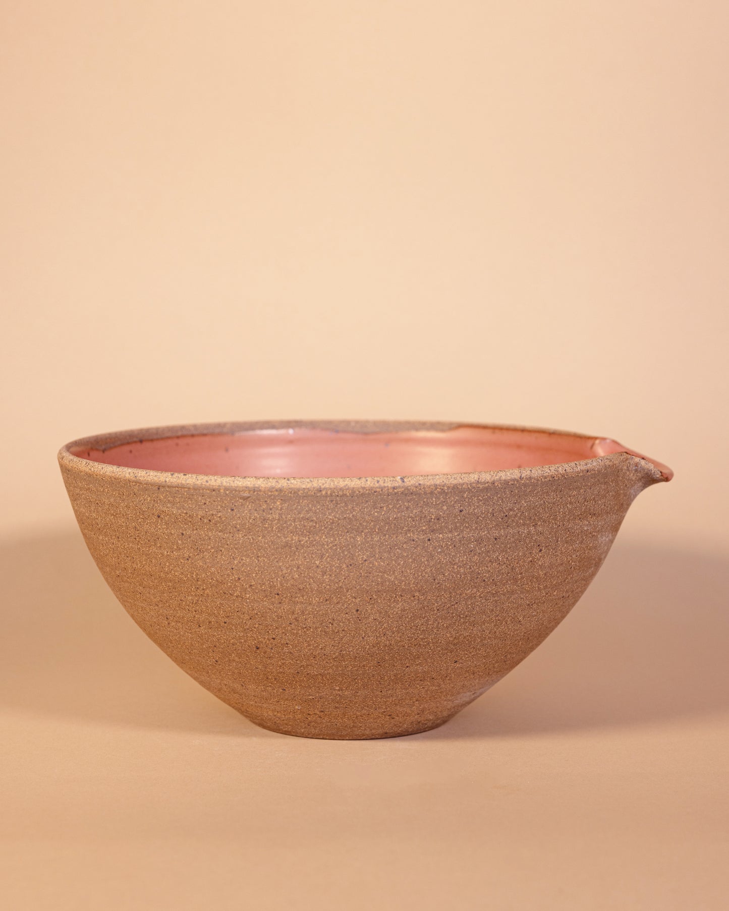 SPOUTED MIXING BOWL