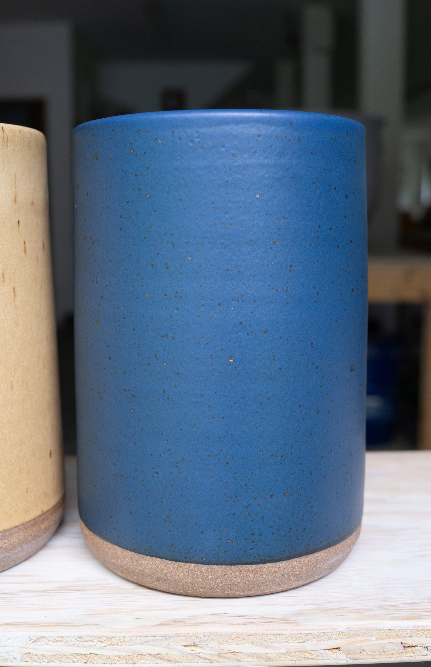 UTILITY VASE